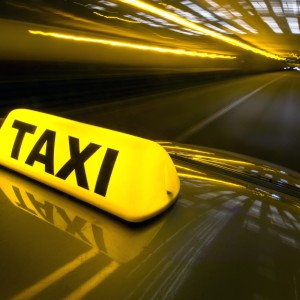 О правовом регулировании сервисов по заказу услуг такси